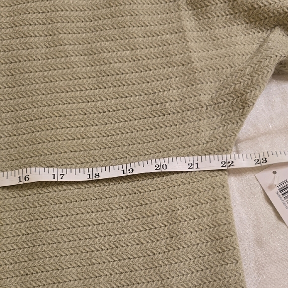 Chico's Green Boxy Ribbed Sweatshirt Tunic - Picture 7 of 12